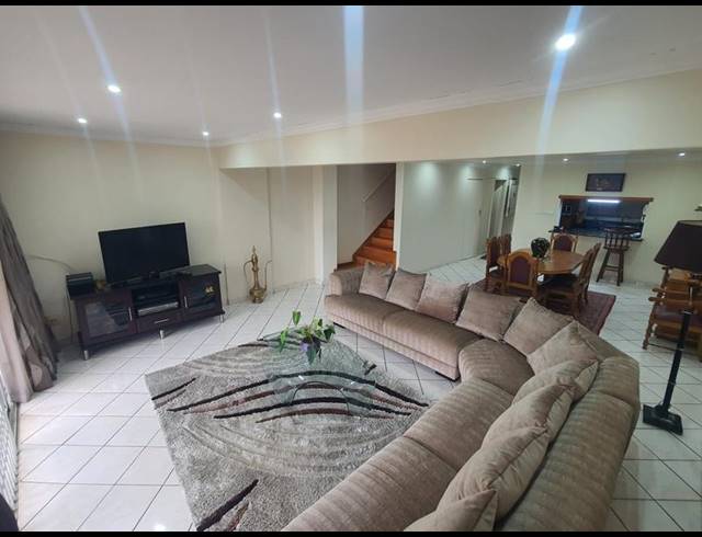 3 BEDROOM TOWNHOUSE FOR SALE IN MUSGRAVE